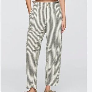 Gap Factory Mid Rise Linen-Blend Barrel Pants